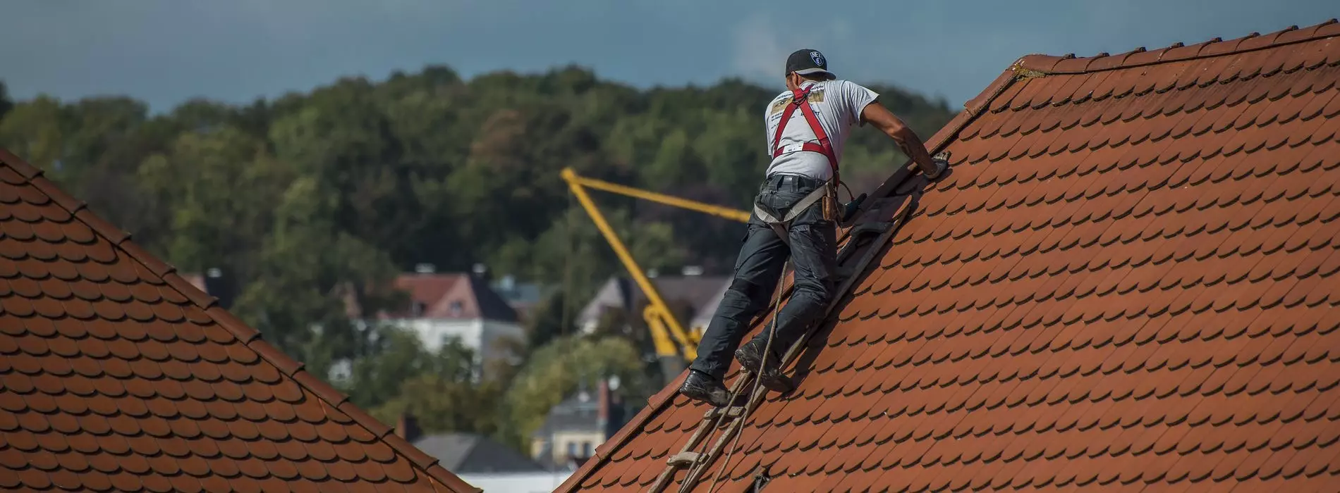 Dacheindeckungen, Unterdachkonstruktionen, Dachfenstereinbau, Kaminkopf-Sanierung, Wärmedämmung, Manuel Holzer, Dornbirn